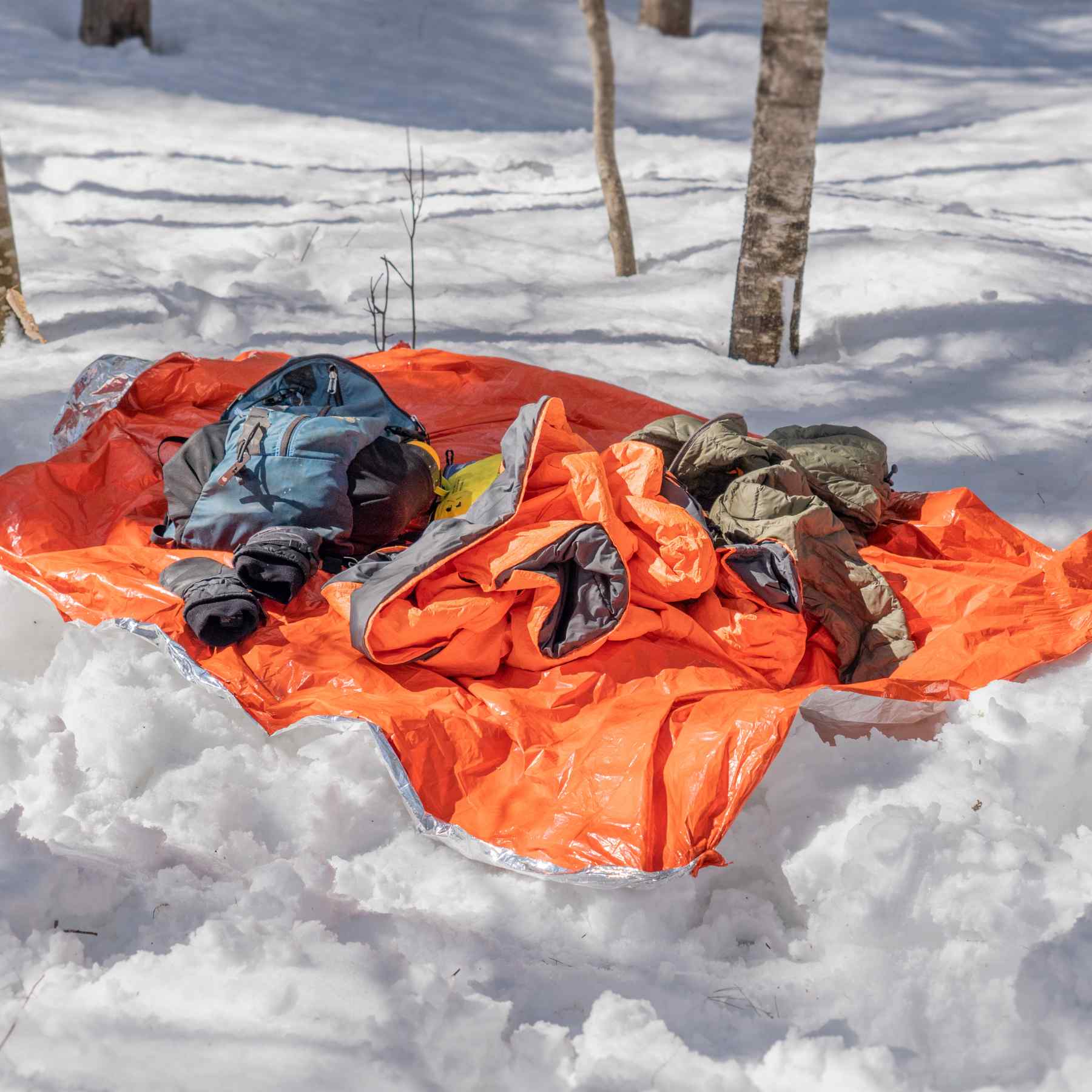 Heat reflective emergency discount blanket